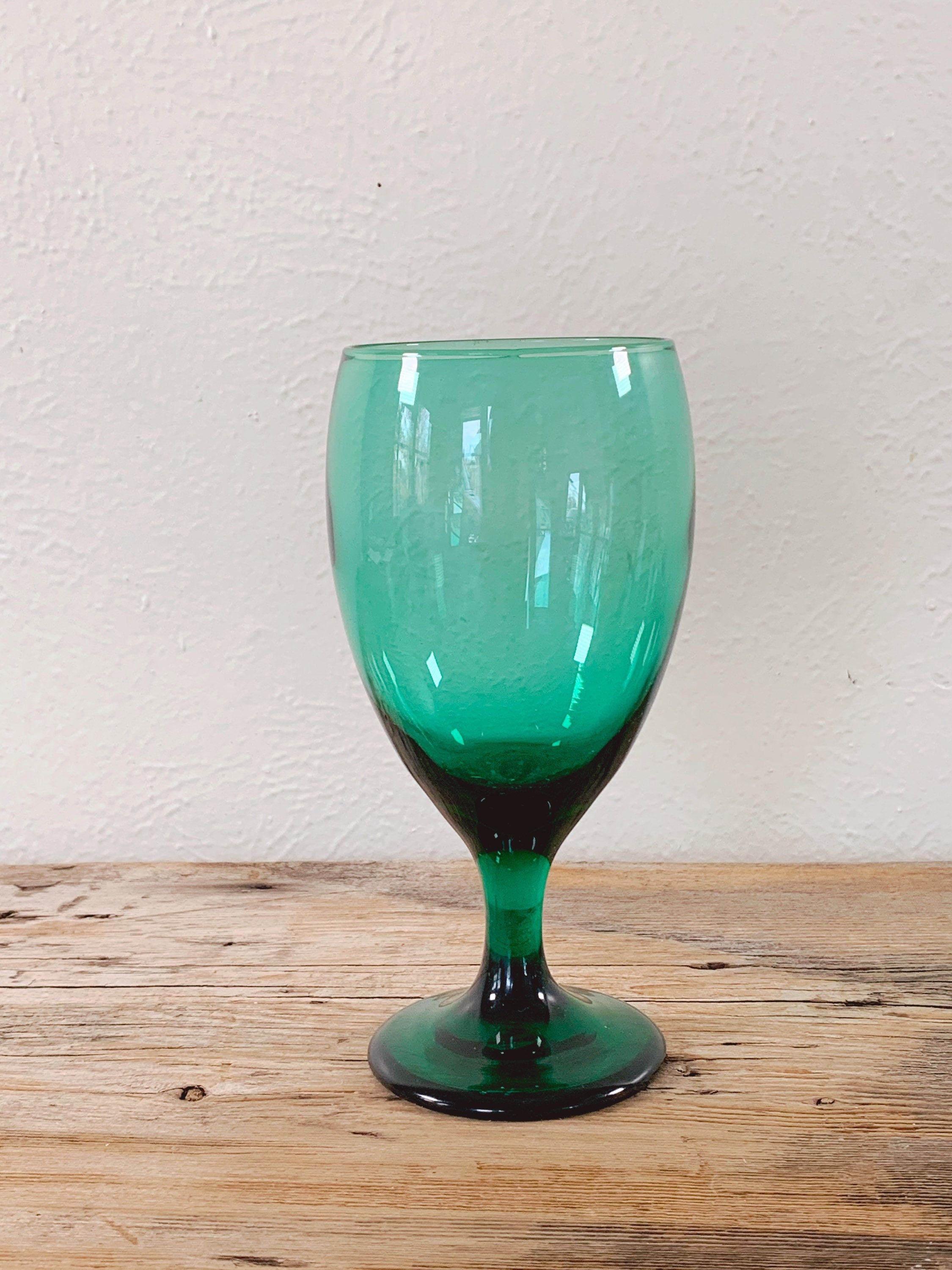 Vintage Mid-Century Libbey Juniper Green Tear Drop Wine Glasses or Water Goblets | Barware in Sets of 2, 4, 6 or 8 | Gift for Her