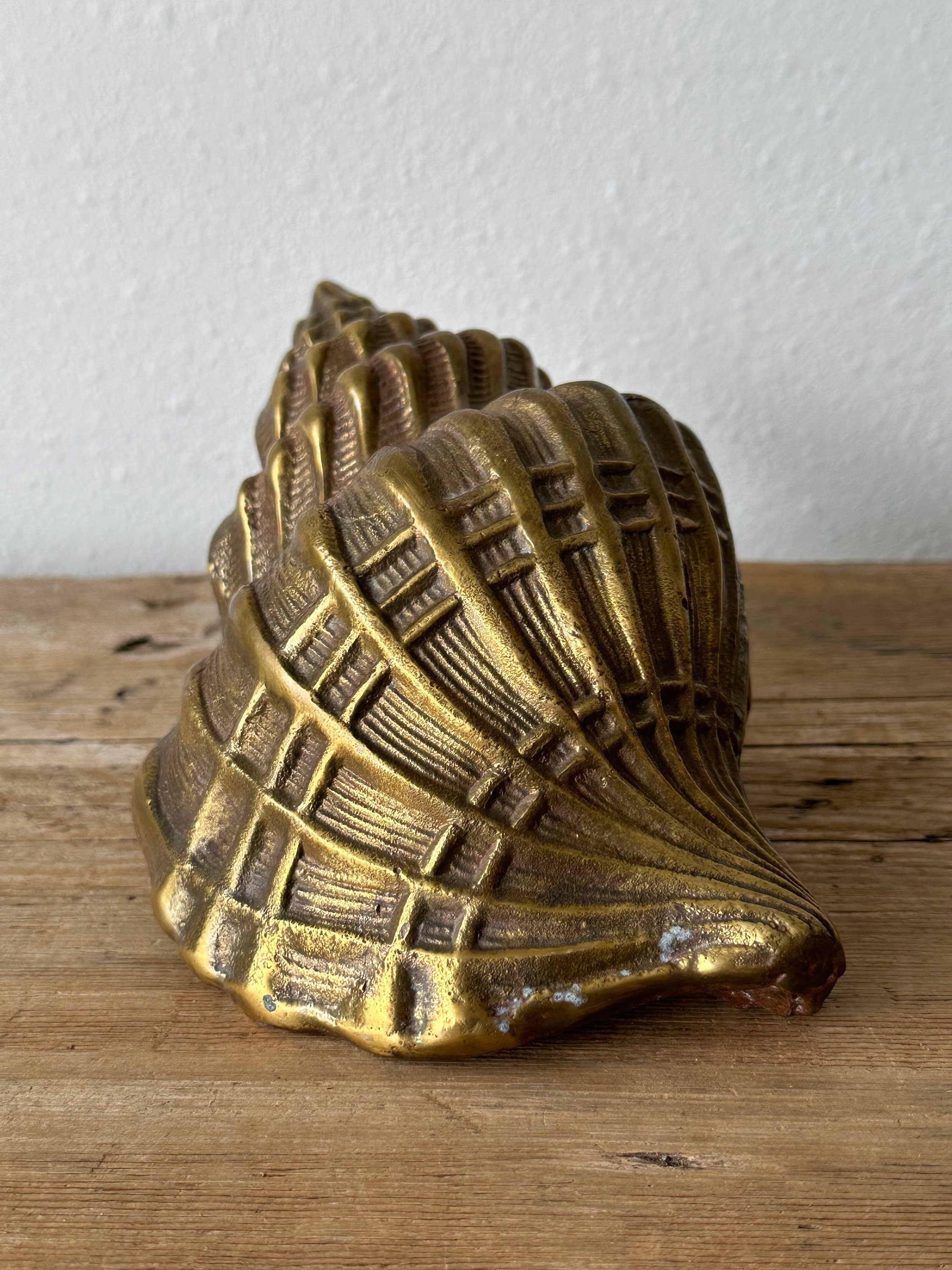 Vintage Hollywood Regency Brass Seashell Sculpture | Mid Century Modern Nautical Paperweight | Beach House Office Bookshelf Decor