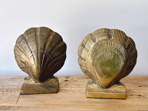 Pair of Vintage Brass Clam Shell Bookends | Hollywood Regency Scallop Seashell Nautical Decor | Bookshelf Decor | Gift for Book Lovers