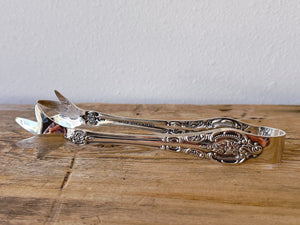 Large Vintage Silver Plated Ice Serving Tongs by Wallace Silver in Baroque Pattern | Sugar Tongs | Antique Barware Cocktail Bar Accessory