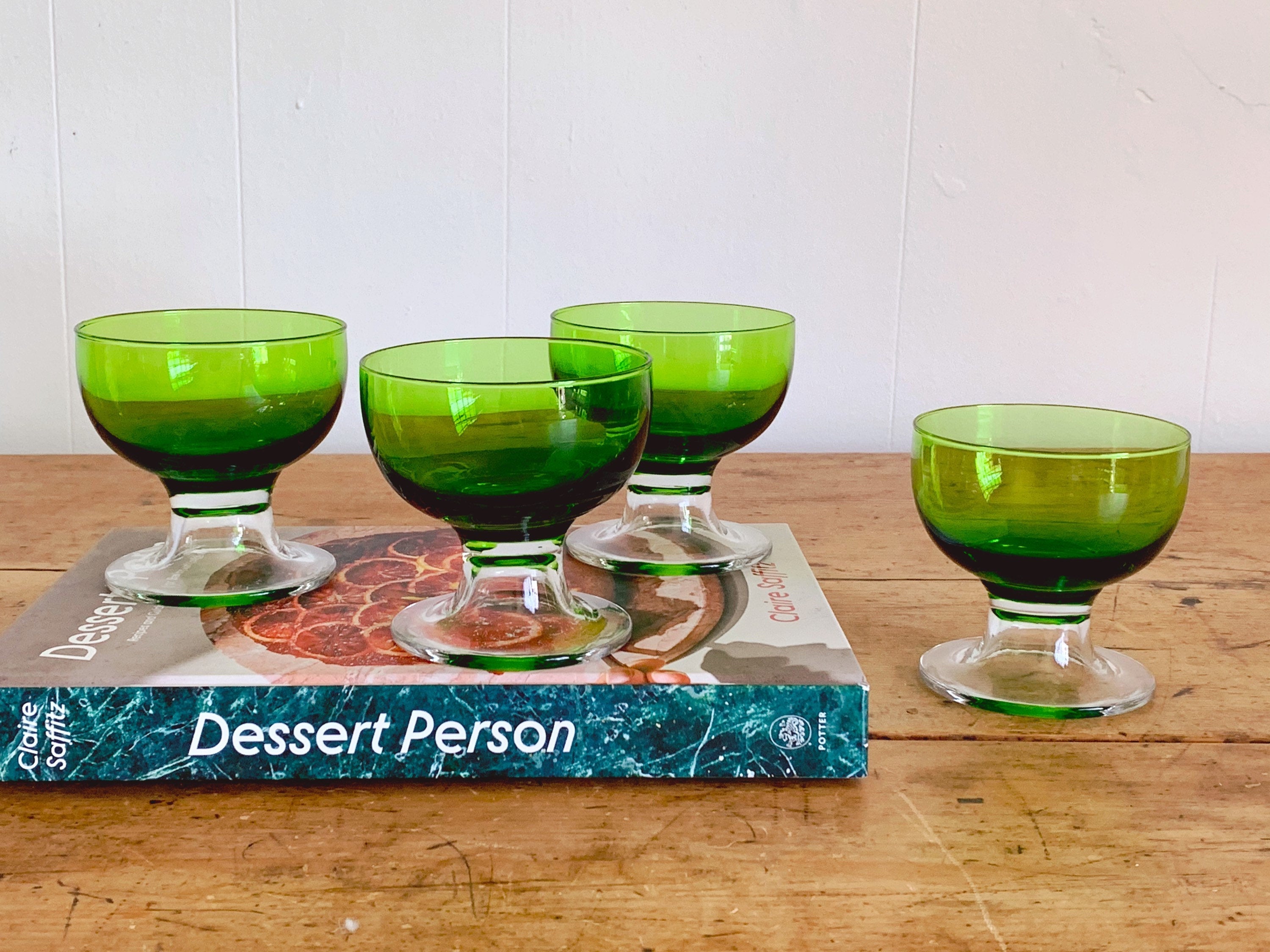 Vintage Bright Green Dessert Cups Sherbert Glasses Water Goblets with Clear Foot | Champagne Coupe Craft Cocktail Glasses Set of 2, 4 or 6