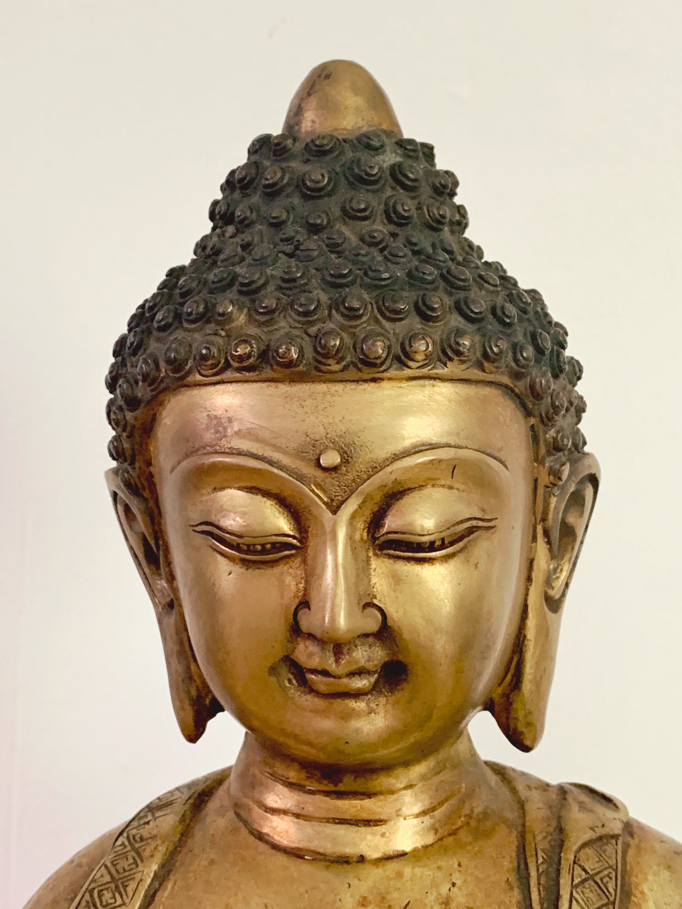 Antique Chinese Brass Buddha Statue Sitting on Lotus Pedestal Seat | Meditation Buddha Asian Home Decor