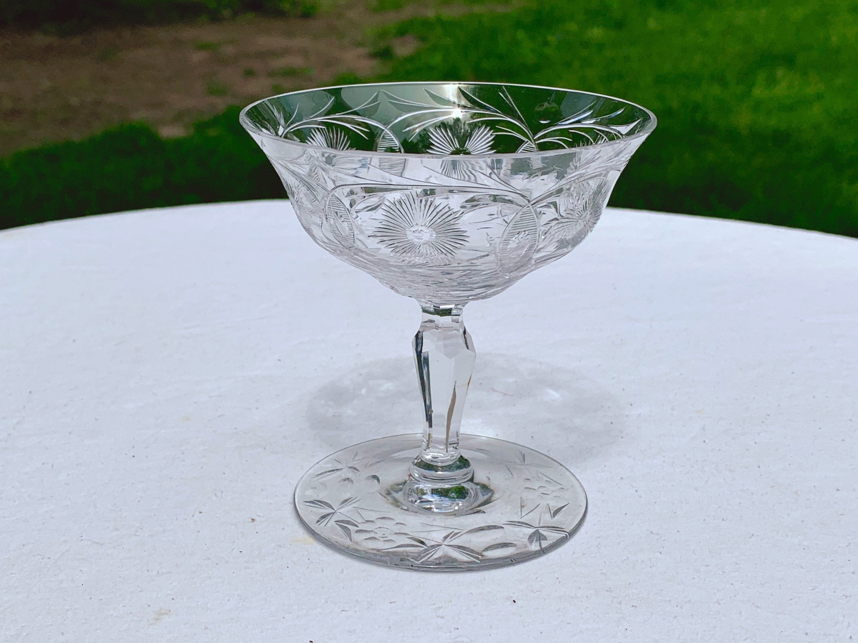 Vintage Etched Clear Crystal Champagne Coupe Glasses | Floral Etched Pattern Craft Cocktail Glasses Barware in Set of 2, 4, 6 or 9