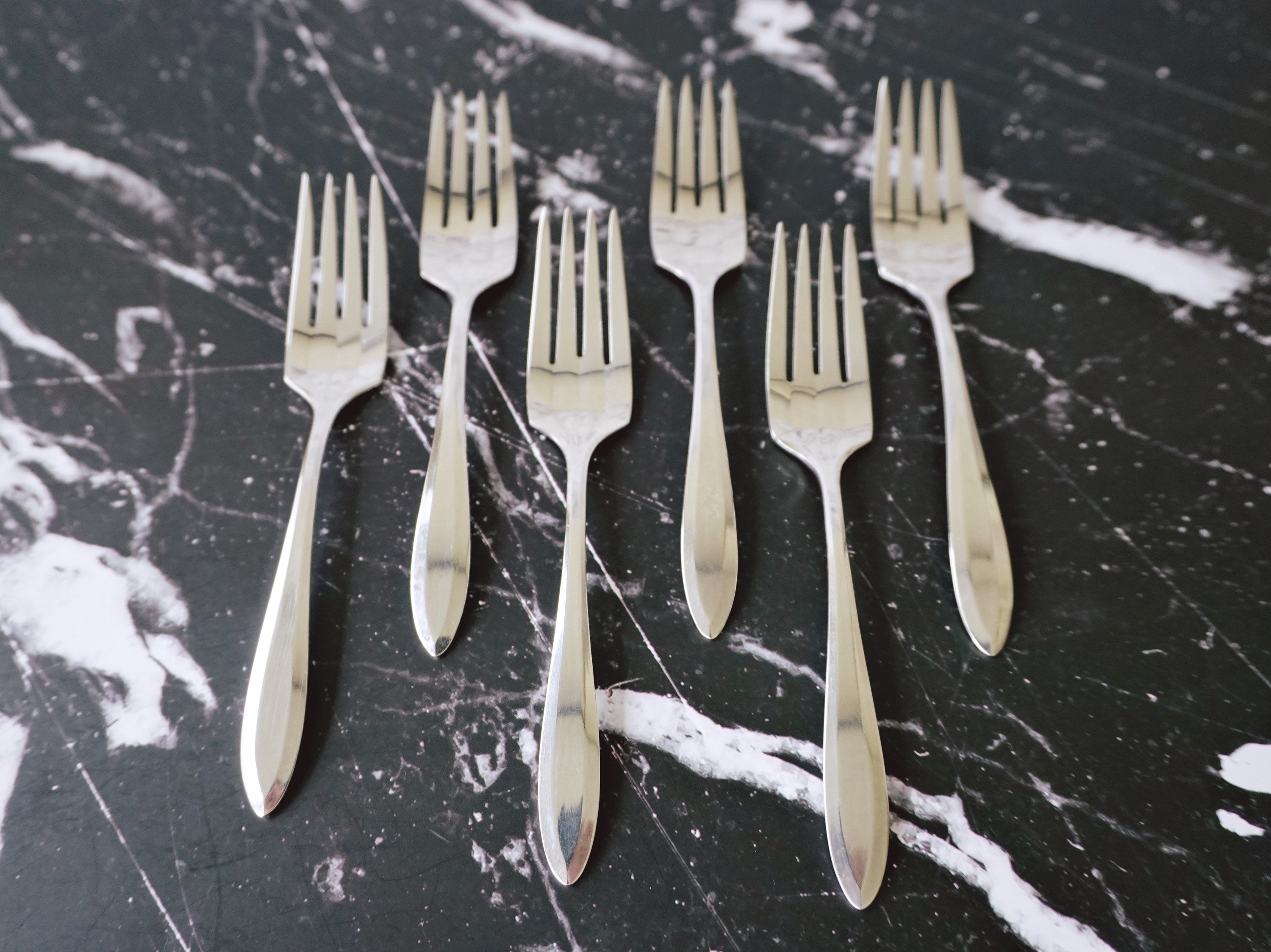 Set of 6 Vintage Silver-Plated Dinner Fork in Original Box | Rogers & Bro A1 Antique Silverware - Urban Nomad NYC