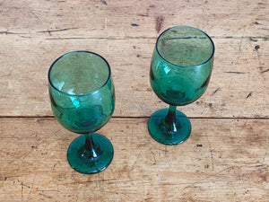 Pair of Mid-Century Modern Emerald Green Wine Glasses or Water Goblets | Vintage Barware Set of 2