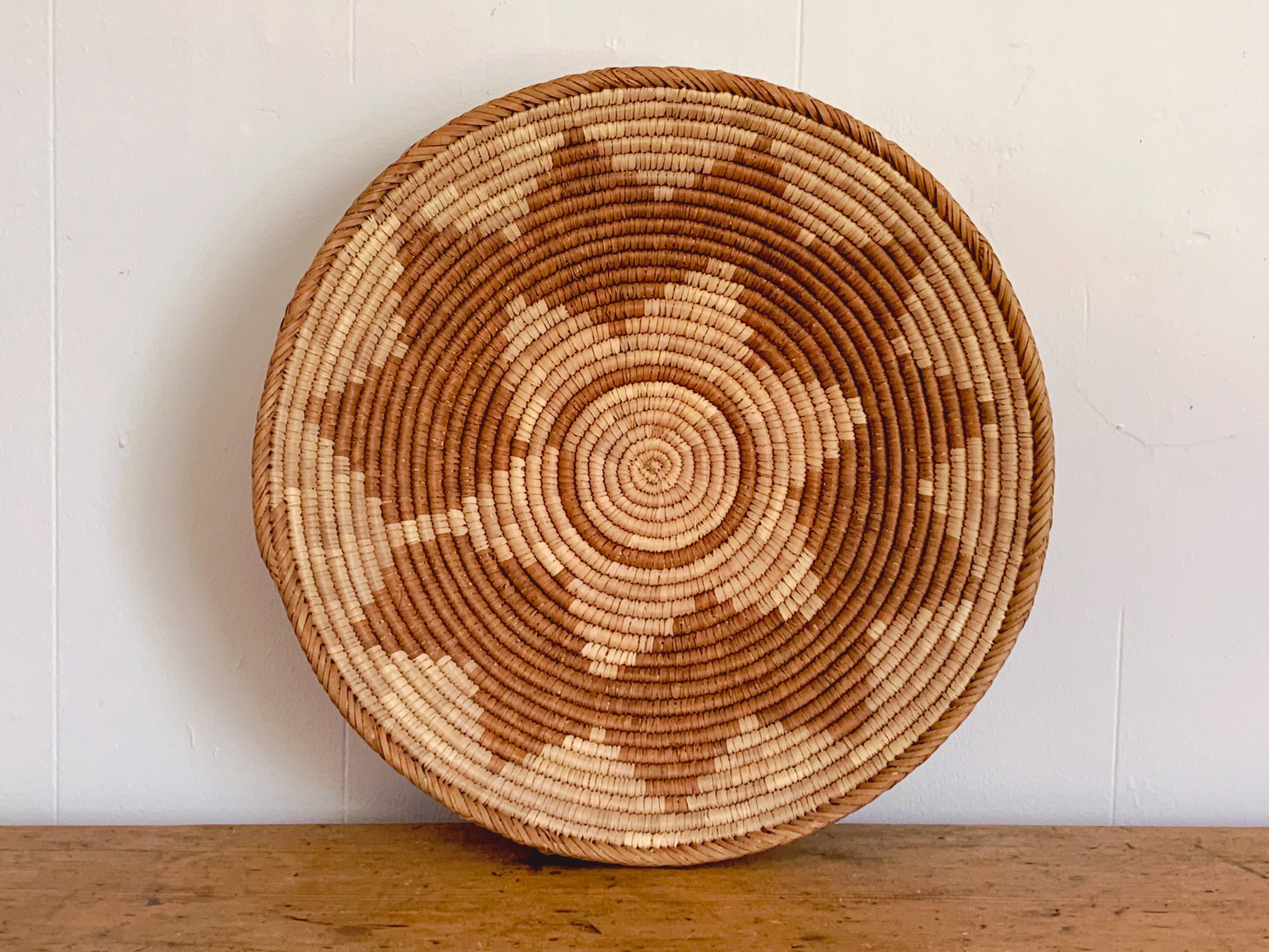 Vintage Large 15" Hand Woven Round Wall Basket | Southwestern Style Home Decor Fruit Basket Catchall Bowl