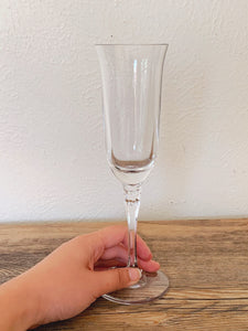 Vintage Premium Crystal Champagne Flutes in Set of 2, 4, 6 or 8 | Clear Crystal Wine Glasses with Decorative Cut Stem | New Years Party