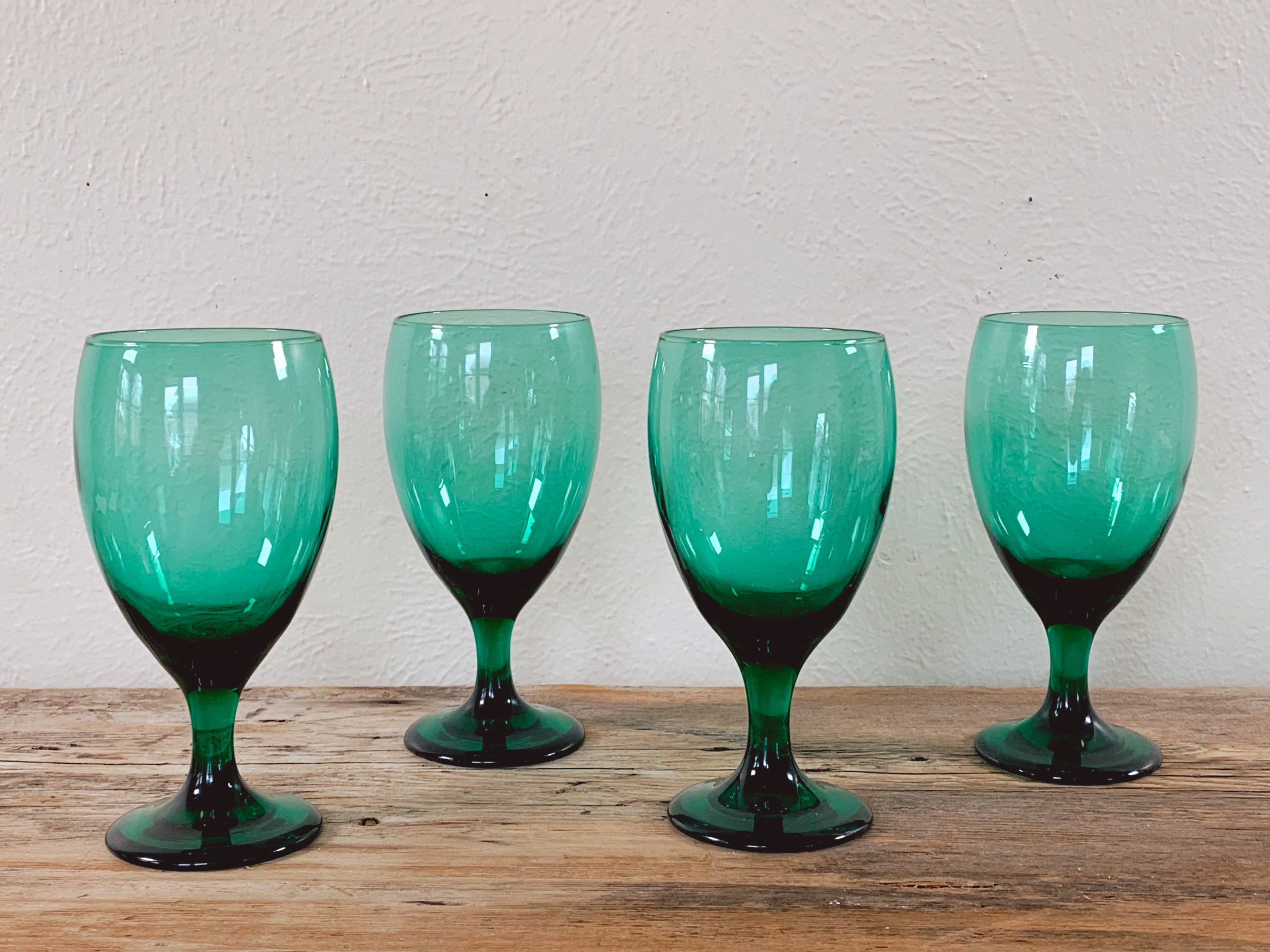 Vintage Mid-Century Libbey Juniper Green Tear Drop Wine Glasses or Water Goblets | Barware in Sets of 2, 4, 6 or 8 | Gift for Her