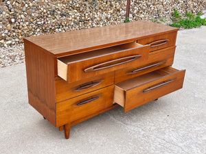 Vintage Mid Century Modern 6-Drawer Lowboy Dresser by Ward Furniture Mfg Co | SHIPPING NOT FREE | Bedroom Furniture Chest of Drawers